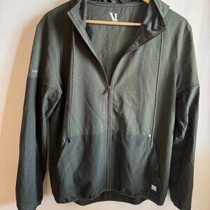 Vuori Lightweight Hooded Performance Shell | Size L